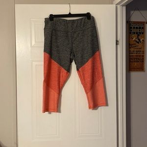 Capri athletic pants